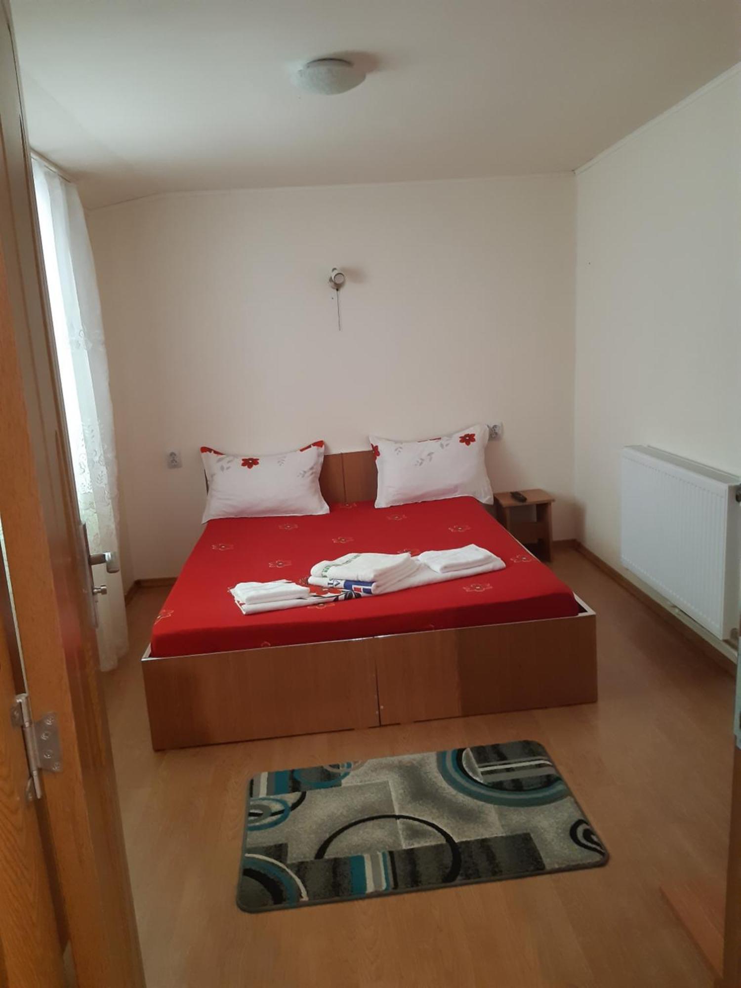 Casa Iza Apartment Байле Херкулане Екстериор снимка