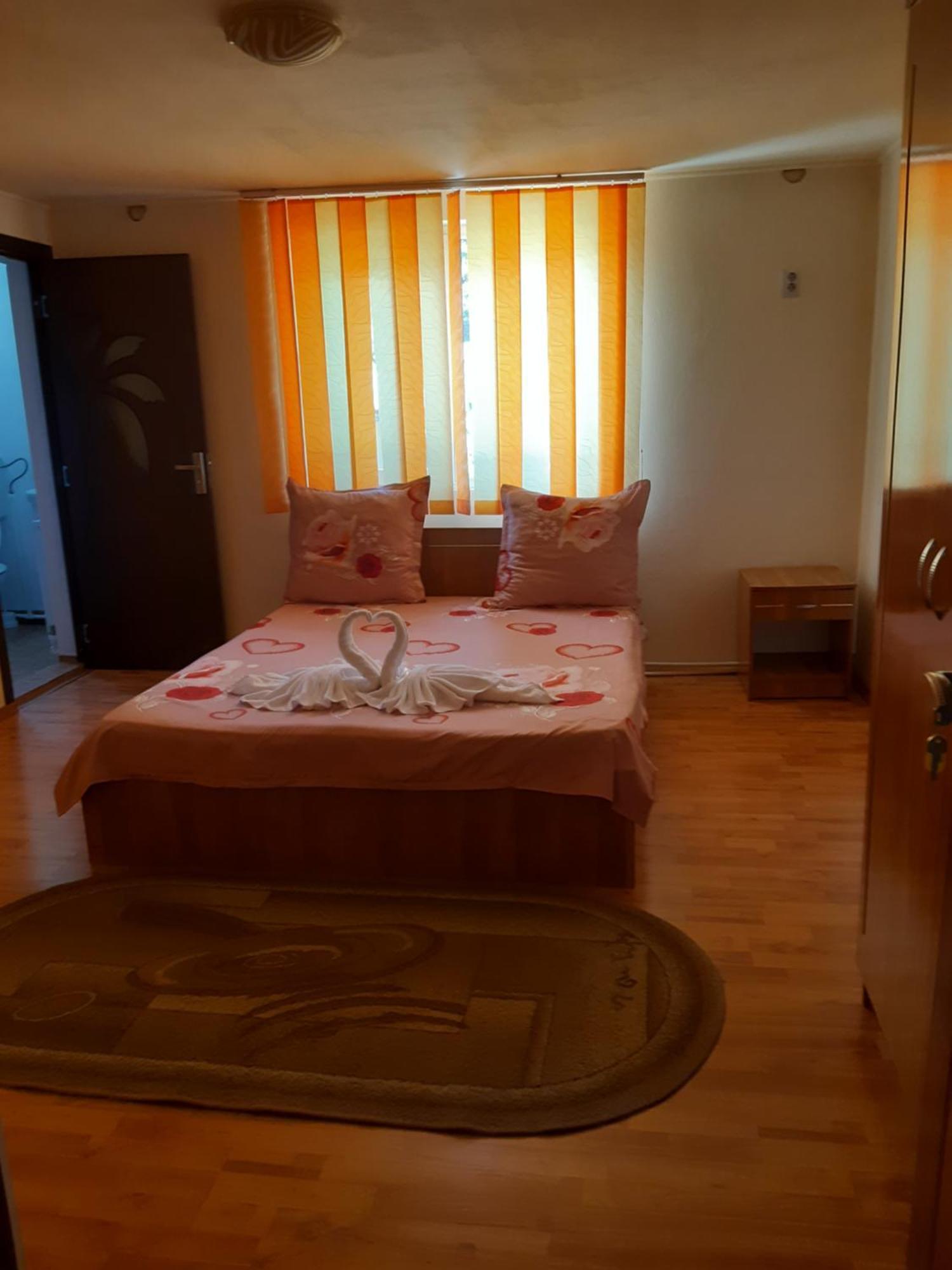Casa Iza Apartment Байле Херкулане Екстериор снимка